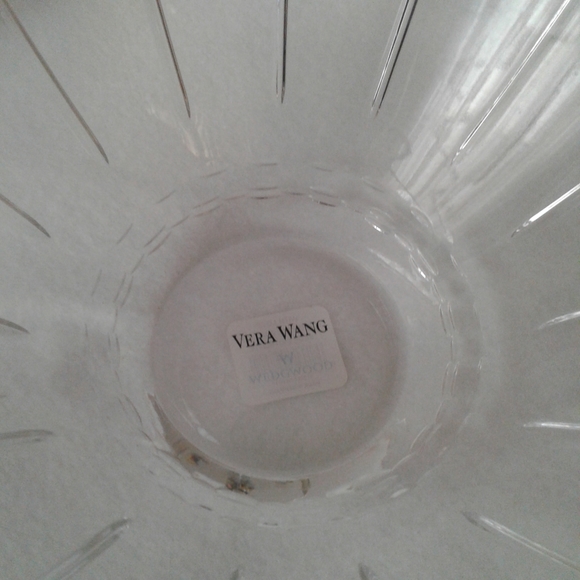 Vera Wang Wedgewood With Love Crystal Centre Piece - Picture 3 of 6